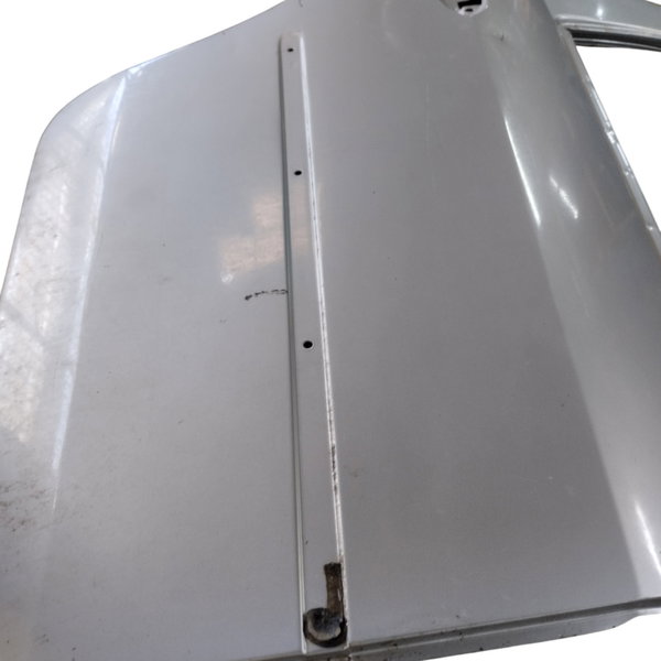 Porta Traseira Lado Direito Renault Logan 2008 Com Detalhes Traseira Direito Prateado