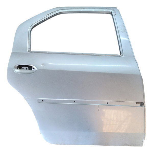 Porta Traseira Lado Direito Renault Logan 2008 Com Detalhes Traseira Direito Prateado