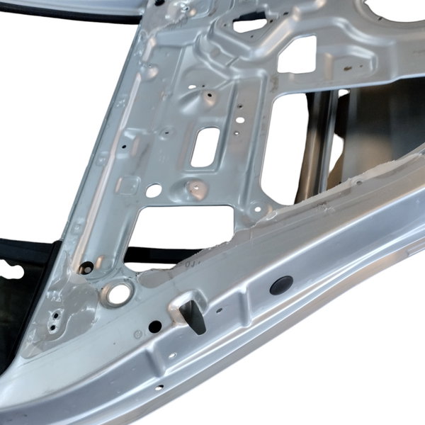 Porta Traseira  Esquerdo Vw Spacefox 2014 Usado Com Detalhes Traseira Esquerdo Prateado