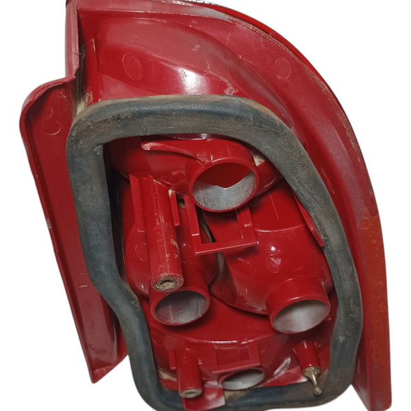 Lanterna Traseira Lado Esquerdo Fiat Strada 2000 Esquerdo/motorista Vermelho