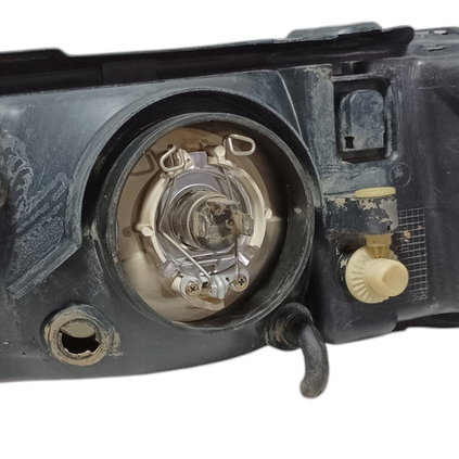 Farol Lado Direito Cromado Simples Vw Gol G3 1999 Recuperado Direito/passageiro