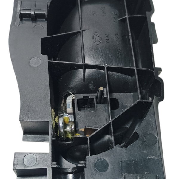 Maçaneta Interna Traseira Esquerda Peugeot 408 2011 Traseira
