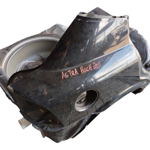 Lateral Traseira Lado Esquerdo Gm Astra Hatch 2011 Preto