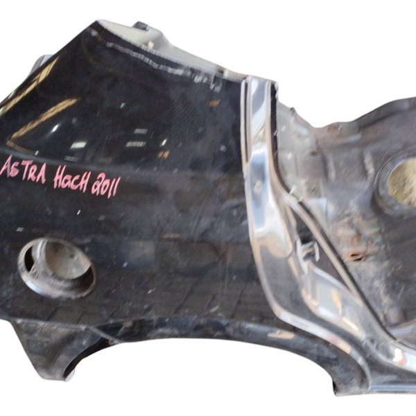 Lateral Traseira Lado Esquerdo Gm Astra Hatch 2011 Preto