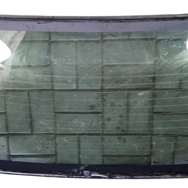 Vidro Vigia Traseiro Do Logan  Sedan 2016 Usado