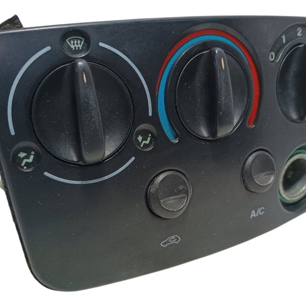 Comando Ar Condicionado Ford Fiesta 2000