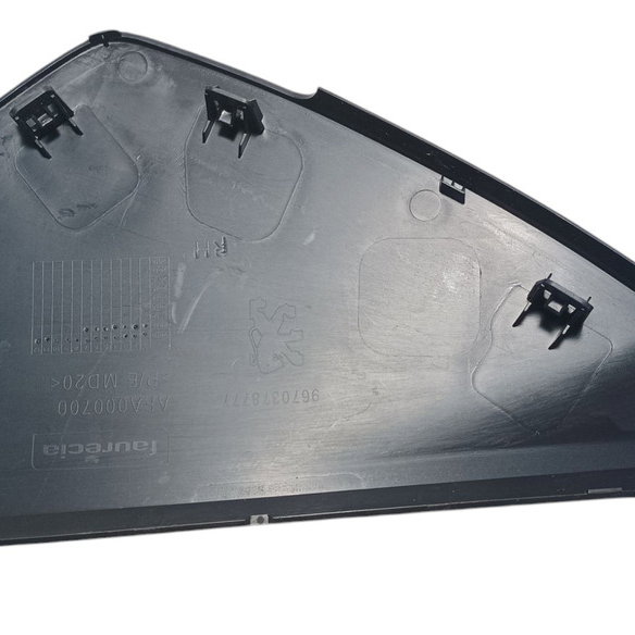 Acabamento Tampa Painel Lateral Direita Peugeot 408 2011