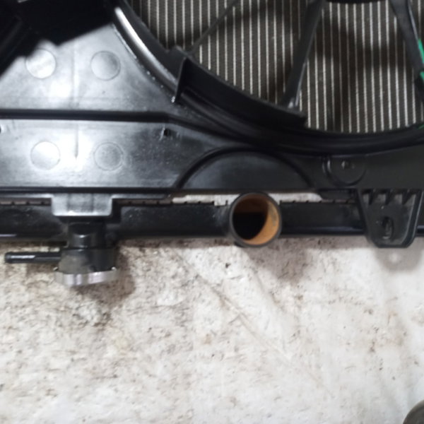 Radiador Defletor Nissan Sentra 2008