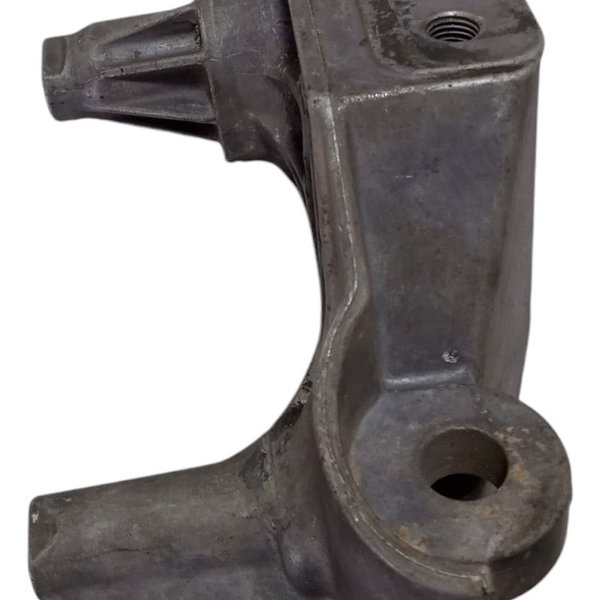 Suporte Dianteiro Direito Vw Golf 2.0 2001