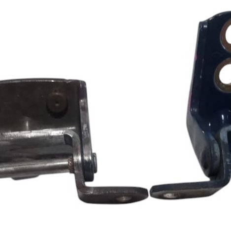 Dobradiça Porta Traseira Esquerda Nissan Frontier 2010 Par