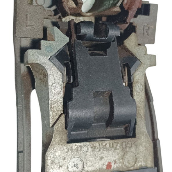 Maçaneta Externa Dianteira Direita Vw Polo 2003 Dianteira