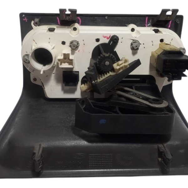 Comando Ar Condicionado Ford Fiesta 2005 Moldura C/ Detalhes