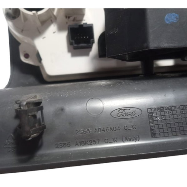 Comando Ar Condicionado Ford Fiesta 2005 Moldura C/ Detalhes