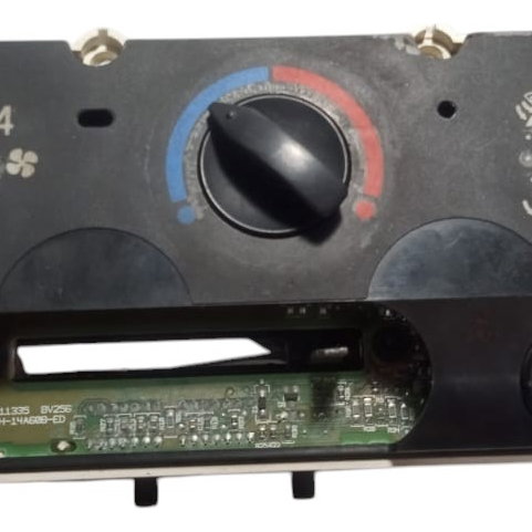 Comando Ar Condicionado Ford Fiesta 2005 Moldura C/ Detalhes