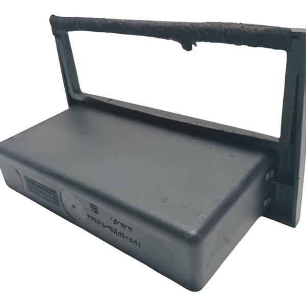 Moldura Central Rádio Porta Objetos Gm Corsa Montana 2010