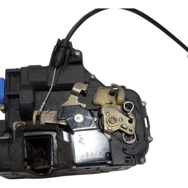 Fechadura Porta Dianteira Direita Vw Polo 2004