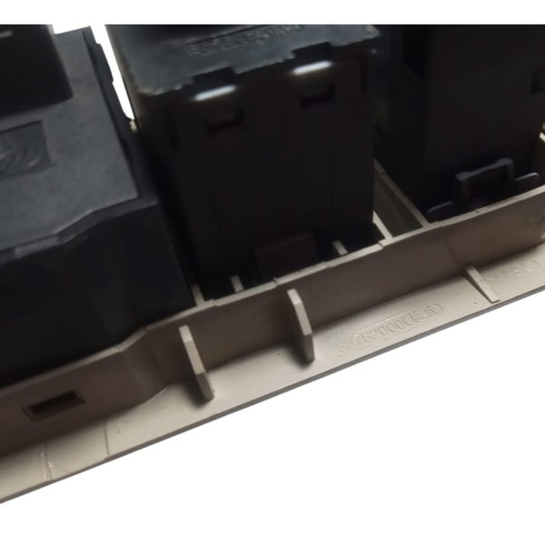 Botão Comando Retrovisor Trava Porta Luz Lifan X60 2013