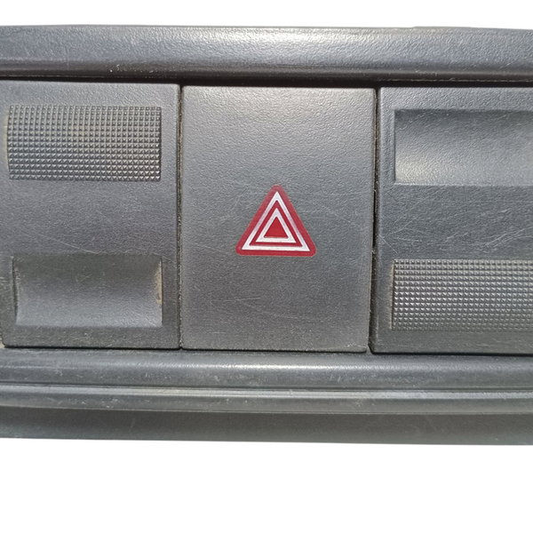 Moldura Painel Central Botão Alerta Vw Gol G4 2006 Preto