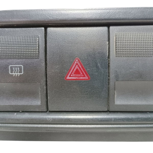 Moldura Central Botão Alerta Desembaçador Vw Gol G4 2005