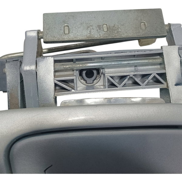 Maçaneta Externa Dianteira Direita Gm Zafira 2003 Prateado Dianteira