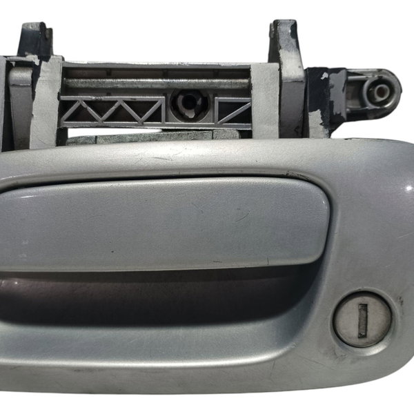 Maçaneta Externa Dianteira Esquerda Gm Zafira 2003 Prateado Dianteira