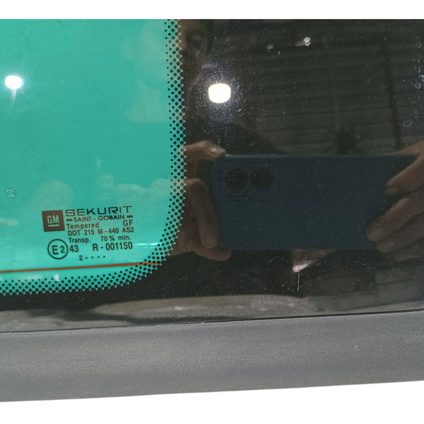 Vidro Fixo Lateral Traseiro Direito Gm Zafira 2003