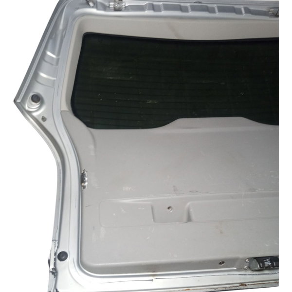 Tampa Traseira Da Zafira 2005 2.0 Detalhes Usado Cinza