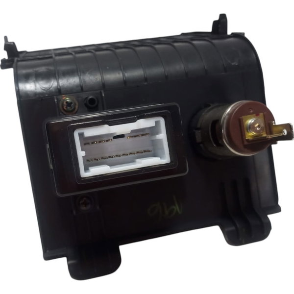 Moldura Central Usb Acendedor Hyundai Hb20 2014