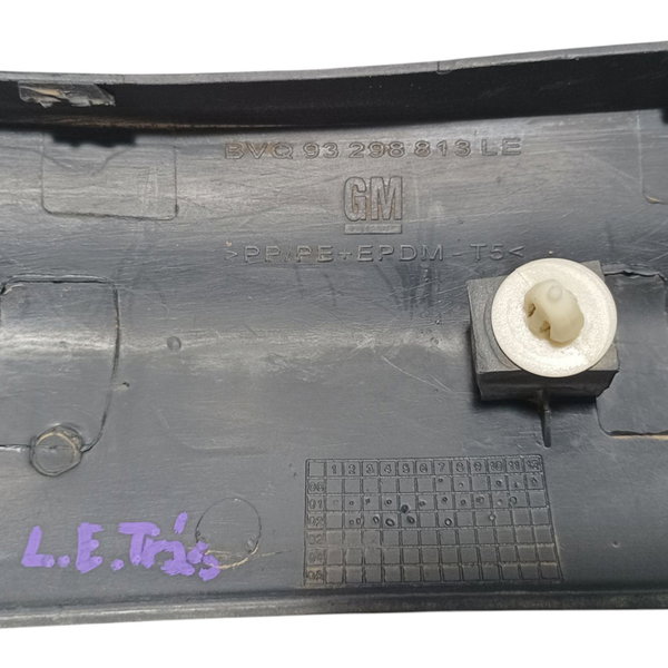 Moldura Parachoque Traseiro Esquerdo Gm Zafira 2002