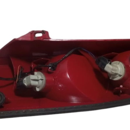 Lanterna Direita Ford Focus 2005 Direito/passageiro Vermelho