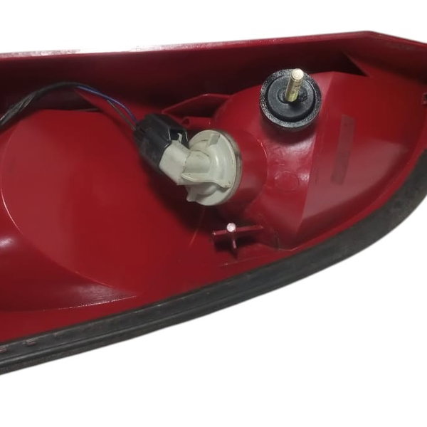 Lanterna Direita Ford Focus 2005 Direito/passageiro Vermelho