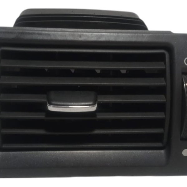 Difusor Lado Direito Ford Mondeo 2005 Com Detalhe