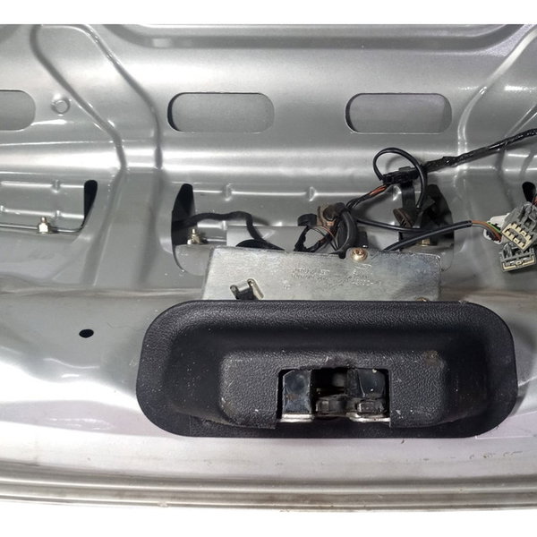 Capo Tampa Traseira Ford Mondeo 2004 Prateado