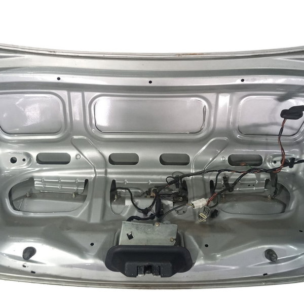 Capo Tampa Traseira Ford Mondeo 2004 Prateado