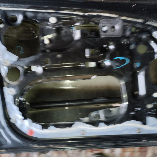 Porta Dianteira Lado Direito Fiat Siena 2005 Com Avarias Dianteira Direito Preto