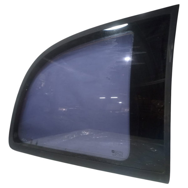 Vidro Fixo Lateral Traseiro Direito Gm Zafira 2003