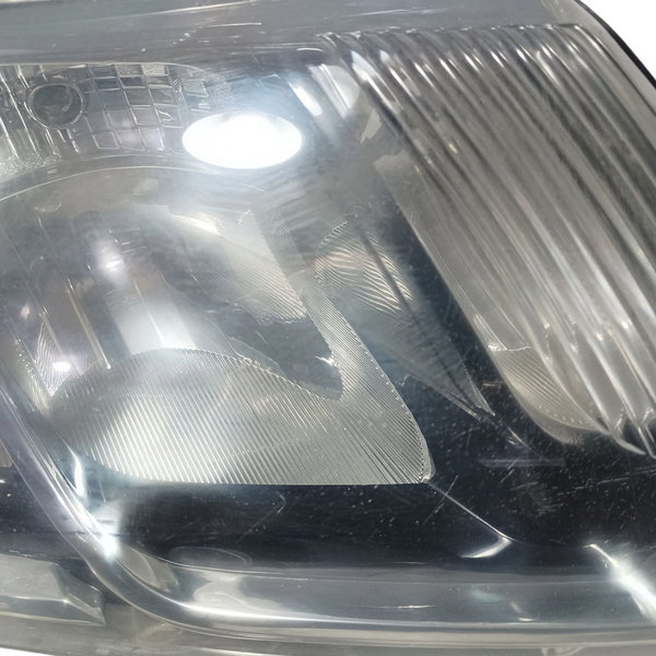 Farol Lado Direito Renault Logan 2017 Direito/passageiro