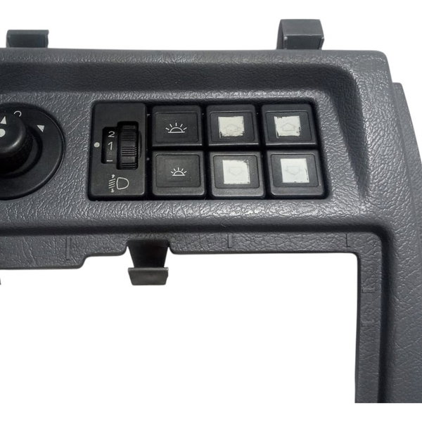 Moldura Inferior Painel Botões Citroen Picasso 2005