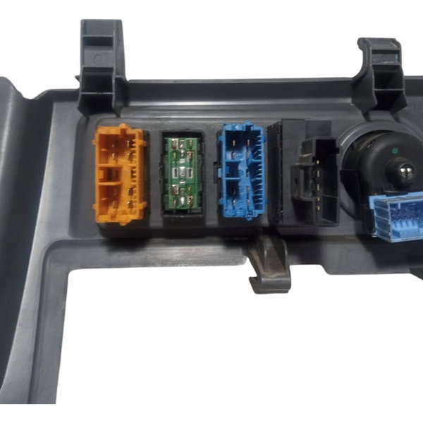 Moldura Inferior Painel Botões Citroen Picasso 2005