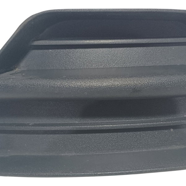 Moldura Farol Milha Lado Direito Ford Focus 2005 Preto Direito