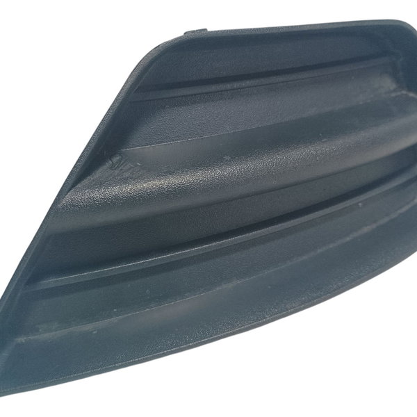 Moldura Farol Milha Lado Direito Ford Focus 2005 Preto Direito