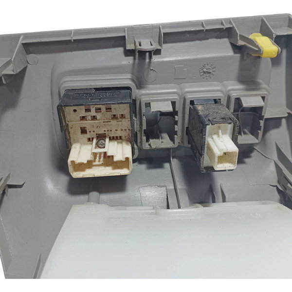 Moldura Painel Porta Treco Toyota Corolla 2011