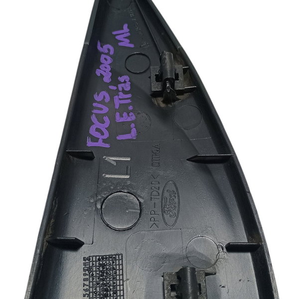 Moldura Externa Porta Traseira Esquerda Ford Focus 2005