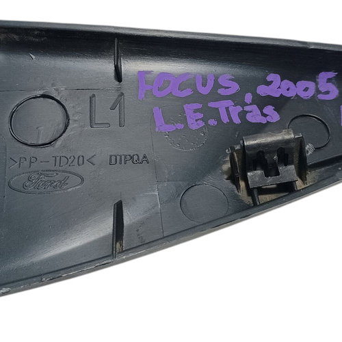 Moldura Externa Porta Traseira Esquerda Ford Focus 2005
