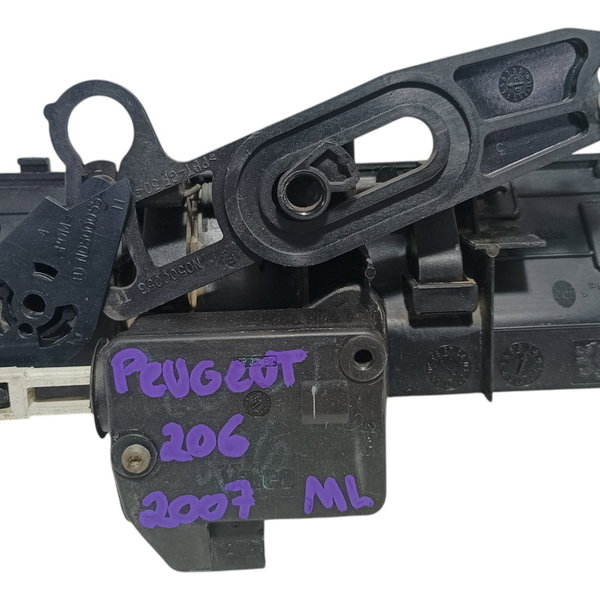 Maçaneta Puxador Tampa Traseira Peugeot 206 2007 Preto Traseira