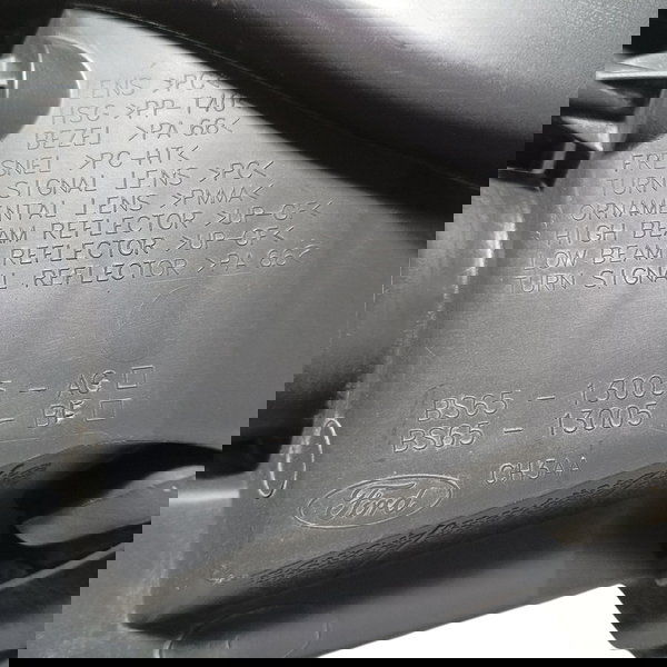 Farol Lado Esquerdo Ford Fiesta 2010 Recuperado Esquerdo/motorista