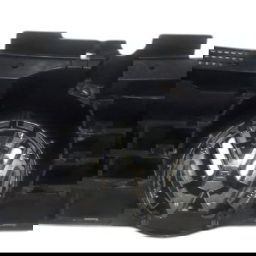 Grade Parachoque Dianteiro Vw Bora 2004 Com Detalhe