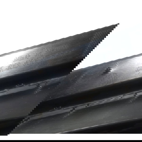 Grade Parachoque Dianteiro Vw Bora 2004 Com Detalhe