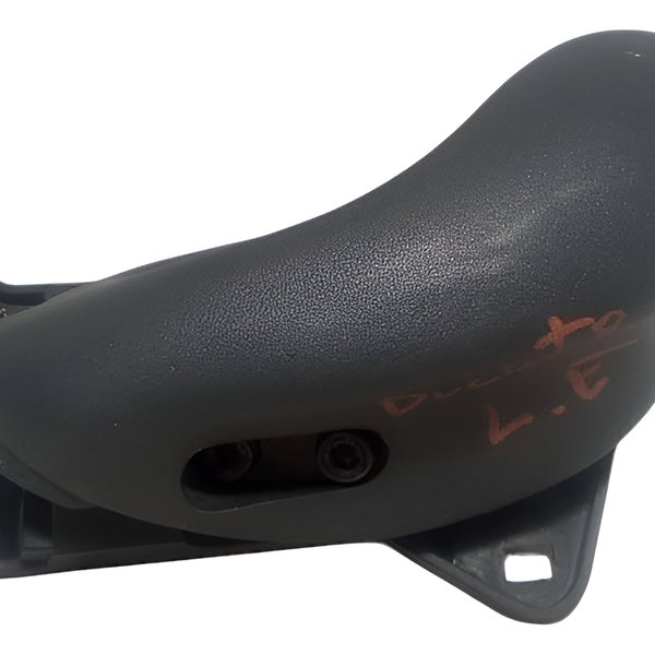 Maçaneta Interna Porta Dianteira Esquerda Fiat Ducato 2008 Cinza-escuro Dianteira