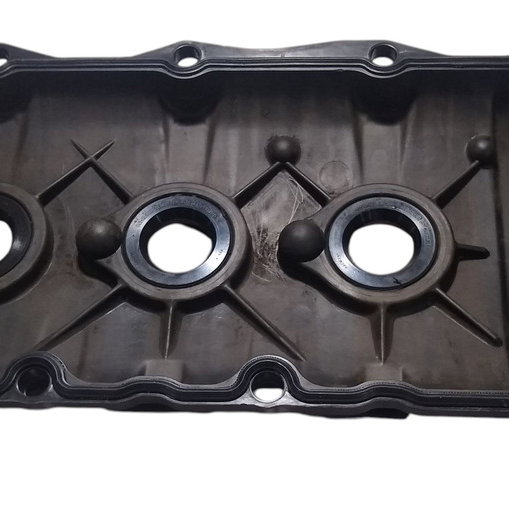 Tampa Válvula Do Motor Lado Direito Trailblazer 2013 3.6 V6 Preto